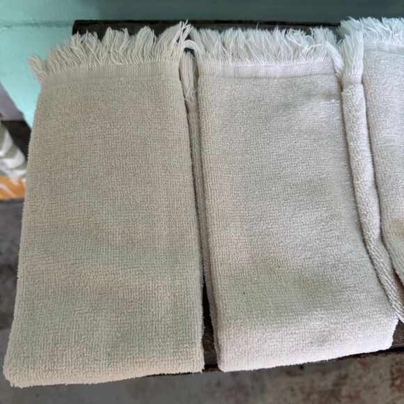 Vintage Teddy Bear Cream Hand or Dish Towels Set of 4 - Picture 6 of 9